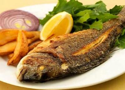 ماهی قزل آلا با سس سبزیجات