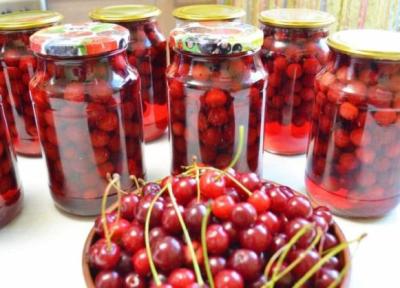 طرز تهیه ترشی آلبالو بازاری در منزل