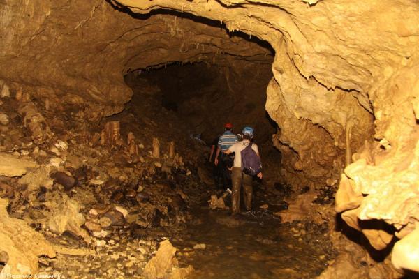 غار آبی دانیال (مازندران)
