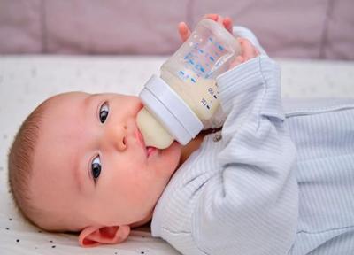 راهنمای انتخاب بهترین شیر خشک برای نوزاد